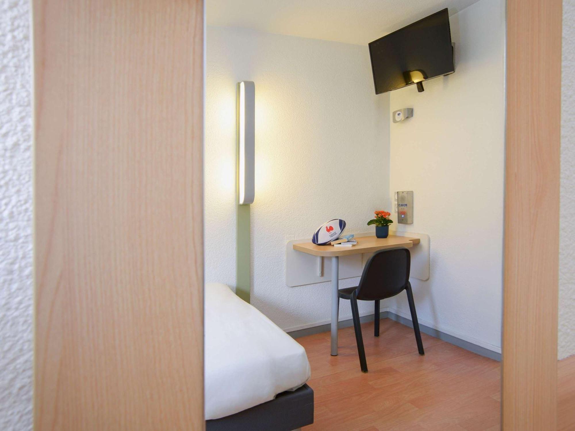 Hotel Ibis Budget Toulouse Centre Gare Exterior foto